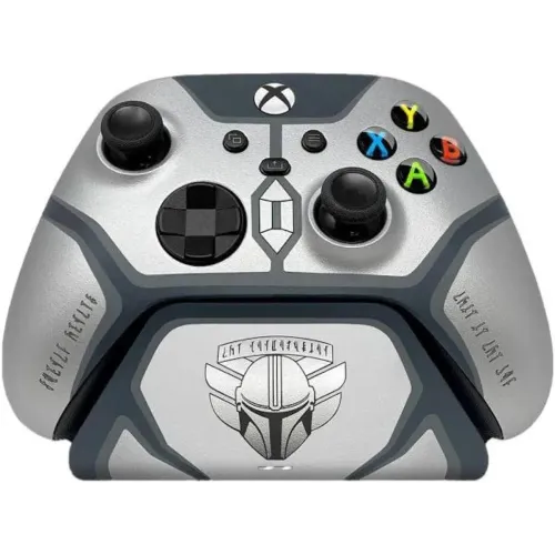 دسته ایکس‌باکس نسخه ویژه طرح Mandalorian Beskar برند Razer - به همراه پایه شارژر